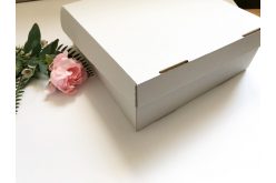 Коробка из крафт-картона 260*260*90мм белая