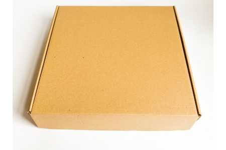 Коробка з крафт-картону 260*260*50мм