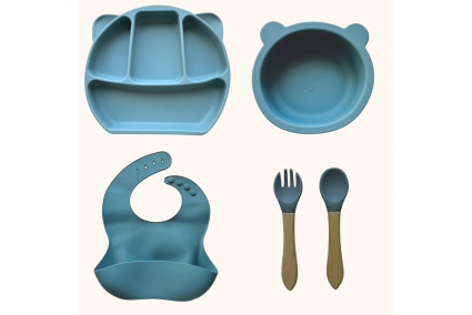 Набір дитячого силіконового посуду "Стартовий з вушками. Набір дитячого силіконового посуду "Стартовий з вушками.