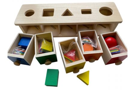 Розвиваюча іграшка-сортер 5 комірок "Геометричні фігури" з