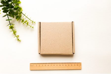 Коробка з крафт-картону 105*105*15мм