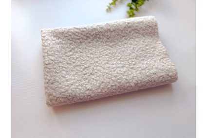 Ткань букле Барашек бежева 50*50см