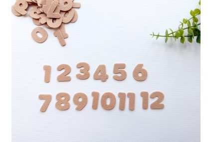 Вирубка "Цифри 1-12" з жорсткого фетру 27мм в асортименті